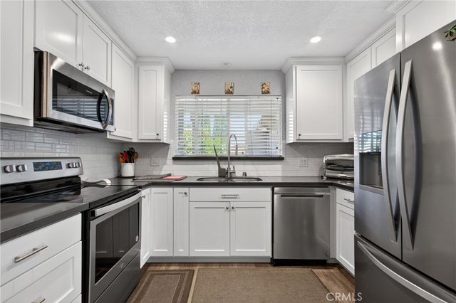 1193 Lexington Avenue, Manteca, CA 95336