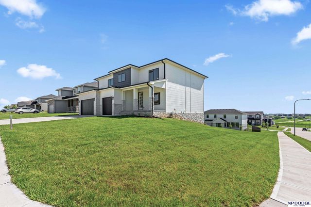 11001 N 170 Street, Bennington, NE 68007