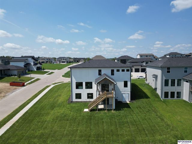 11001 N 170 Street, Bennington, NE 68007