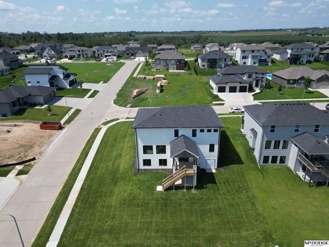 11001 N 170 Street, Bennington, NE 68007