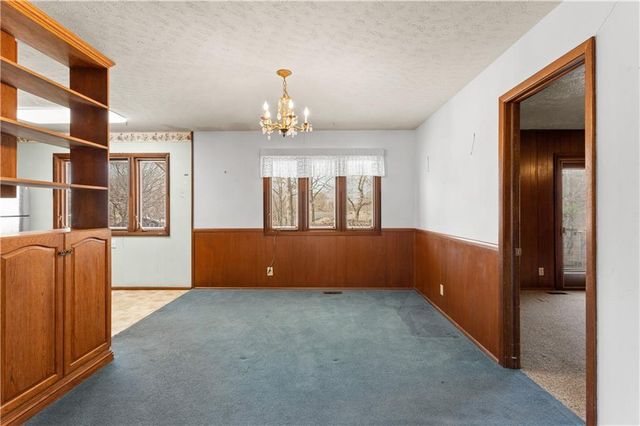 2737 Alabama Street, Lawrence, KS 66046