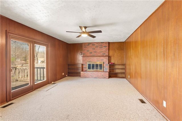 2737 Alabama Street, Lawrence, KS 66046