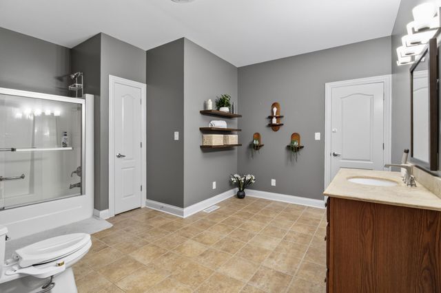 278 N 755 W, Hobart, IN 46342