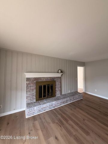 634 Cherrywood Dr, Elizabethtown, KY 42701