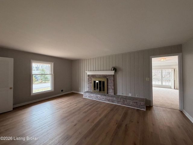 634 Cherrywood Dr, Elizabethtown, KY 42701
