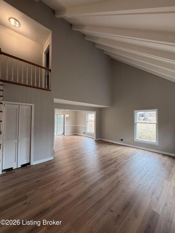 634 Cherrywood Dr, Elizabethtown, KY 42701