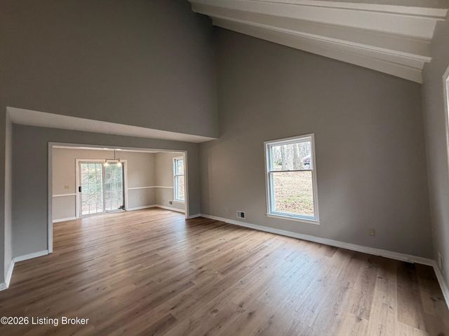 634 Cherrywood Dr, Elizabethtown, KY 42701
