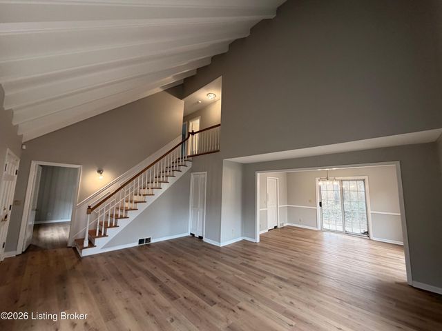 634 Cherrywood Dr, Elizabethtown, KY 42701