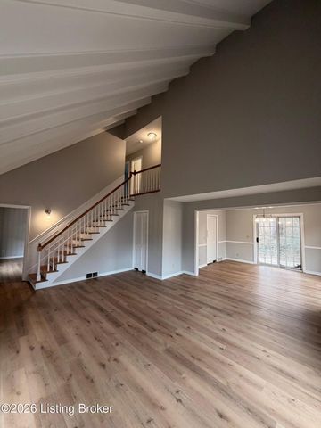 634 Cherrywood Dr, Elizabethtown, KY 42701