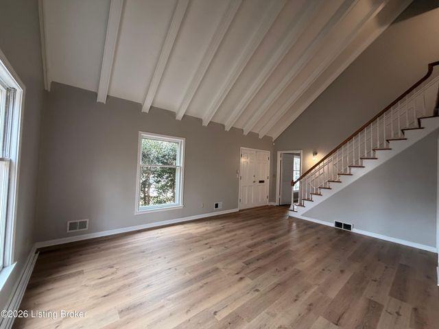 634 Cherrywood Dr, Elizabethtown, KY 42701