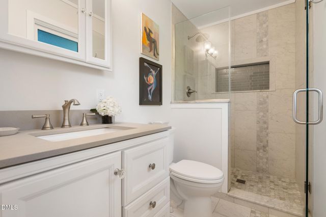 1902 White Plains Road, Chapel Hill, NC 27517