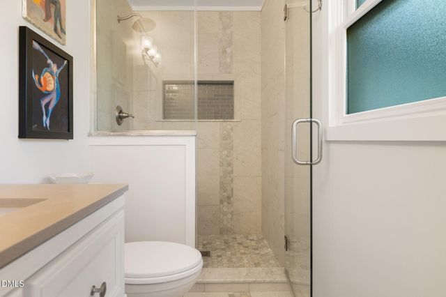 1902 White Plains Road, Chapel Hill, NC 27517