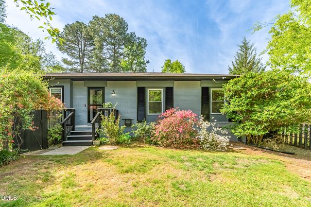 1902 White Plains Road, Chapel Hill, NC 27517