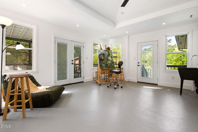 1902 White Plains Road, Chapel Hill, NC 27517