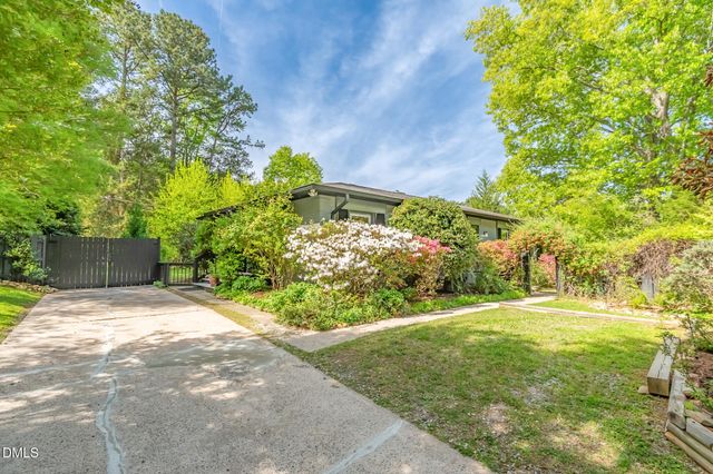 1902 White Plains Road, Chapel Hill, NC 27517