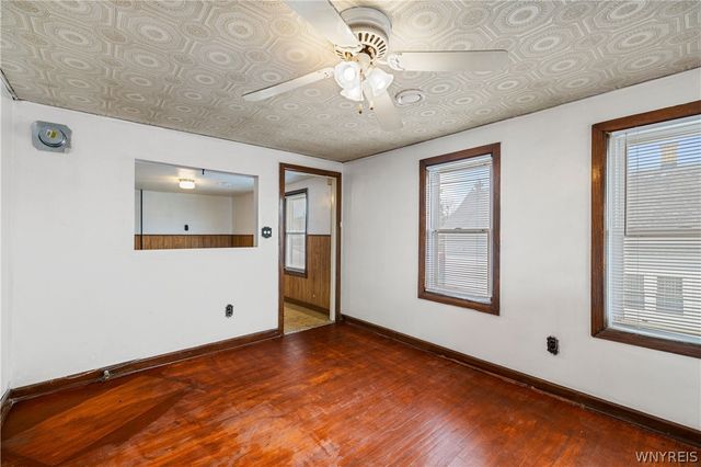 129 Woodell Avenue Upper, Cheektowaga, NY 14211