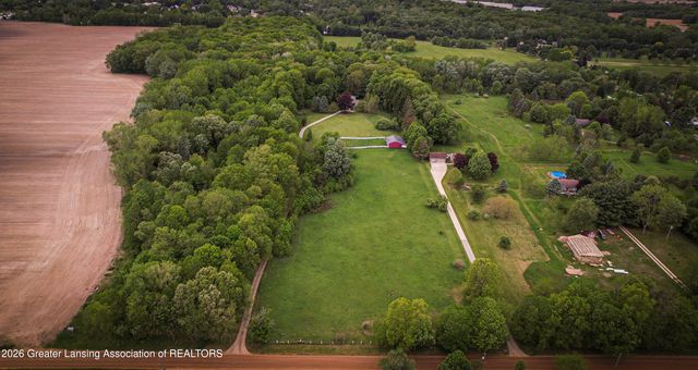 3216 Smithville Road, Eaton Rapids, MI 48827
