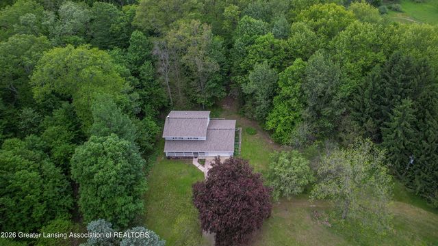 3216 Smithville Road, Eaton Rapids, MI 48827