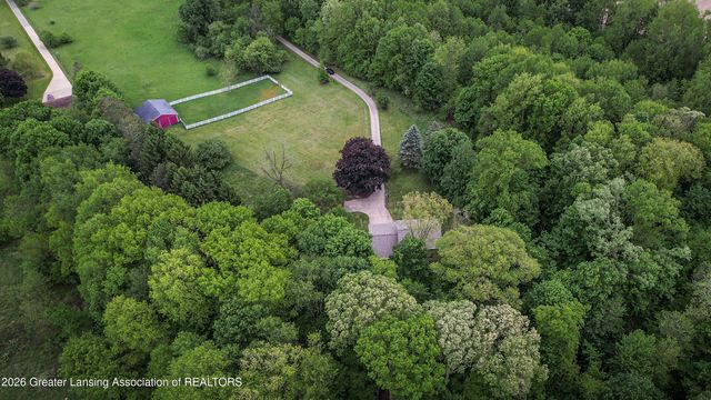 3216 Smithville Road, Eaton Rapids, MI 48827