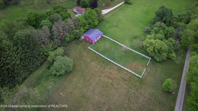 3216 Smithville Road, Eaton Rapids, MI 48827