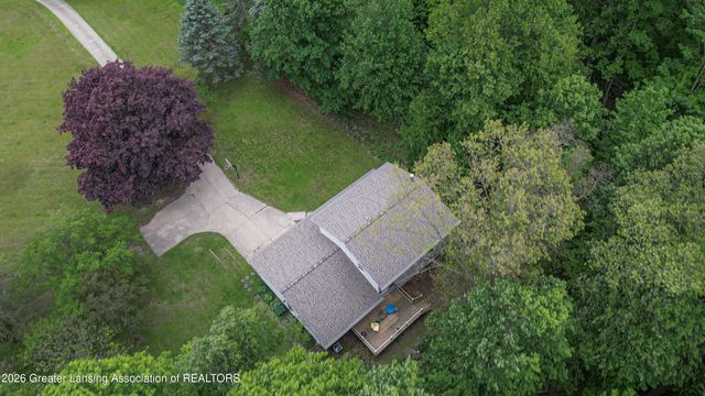3216 Smithville Road, Eaton Rapids, MI 48827