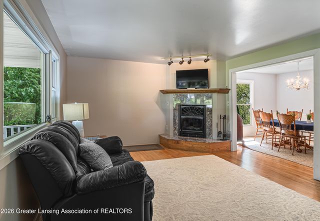 3216 Smithville Road, Eaton Rapids, MI 48827