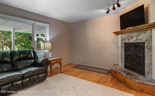 3216 Smithville Road, Eaton Rapids, MI 48827
