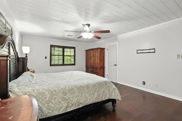 8152 S Lakeshore Drive, Shreveport, LA 71119