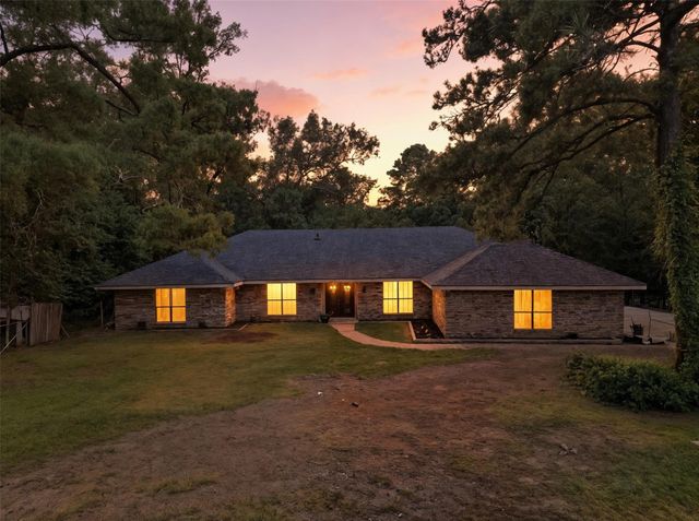 8152 S Lakeshore Drive, Shreveport, LA 71119