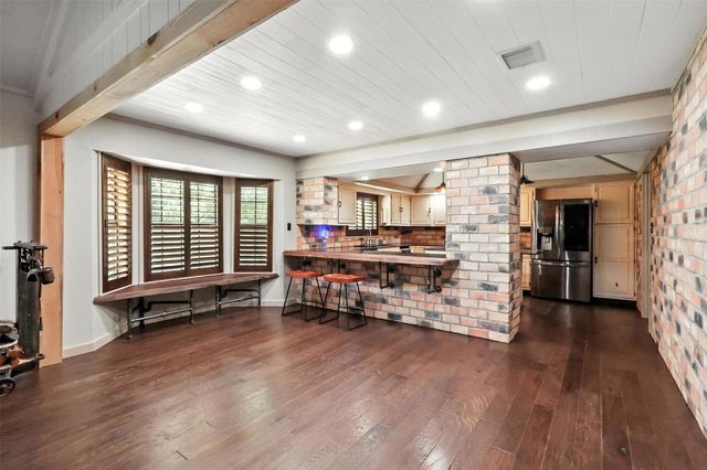 8152 S Lakeshore Drive, Shreveport, LA 71119