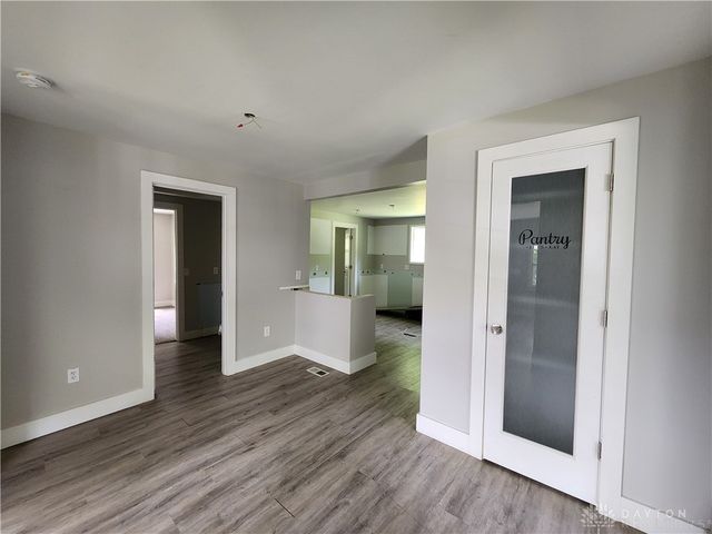 7025 Lower Miamisburg Road, Miamisburg, OH 45342