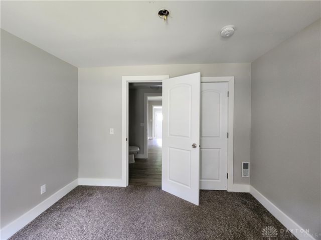 7025 Lower Miamisburg Road, Miamisburg, OH 45342