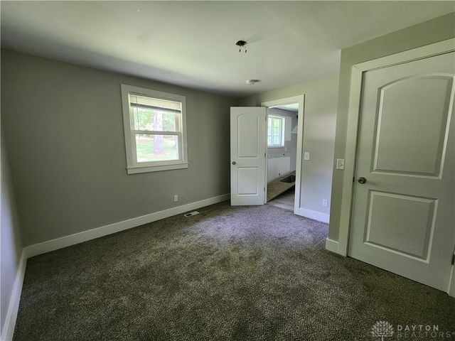 7025 Lower Miamisburg Road, Miamisburg, OH 45342