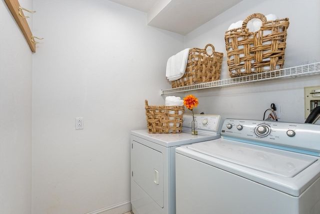 140 Grace Ln, Stoughton, MA 02021