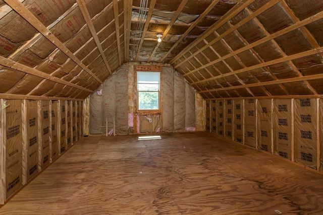 140 Grace Ln, Stoughton, MA 02021