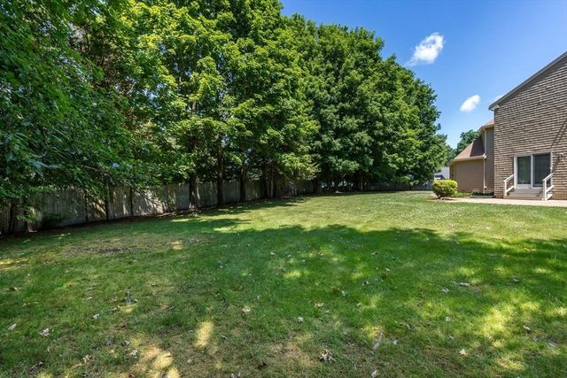 140 Grace Ln, Stoughton, MA 02021