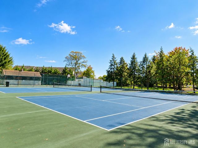 323 Wimbeldon Court, North Brunswick, NJ 08902