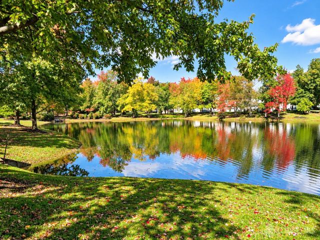 323 Wimbeldon Court, North Brunswick, NJ 08902