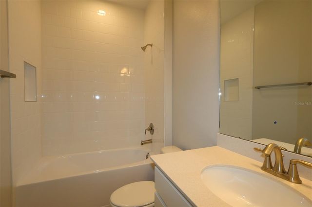 699 POINTE EMERSON BOULEVARD, Apopka, FL 32703