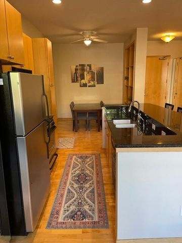 3640 Wooddale Avenue S 305, Saint Louis Park, MN 55416