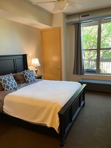 3640 Wooddale Avenue S 305, Saint Louis Park, MN 55416