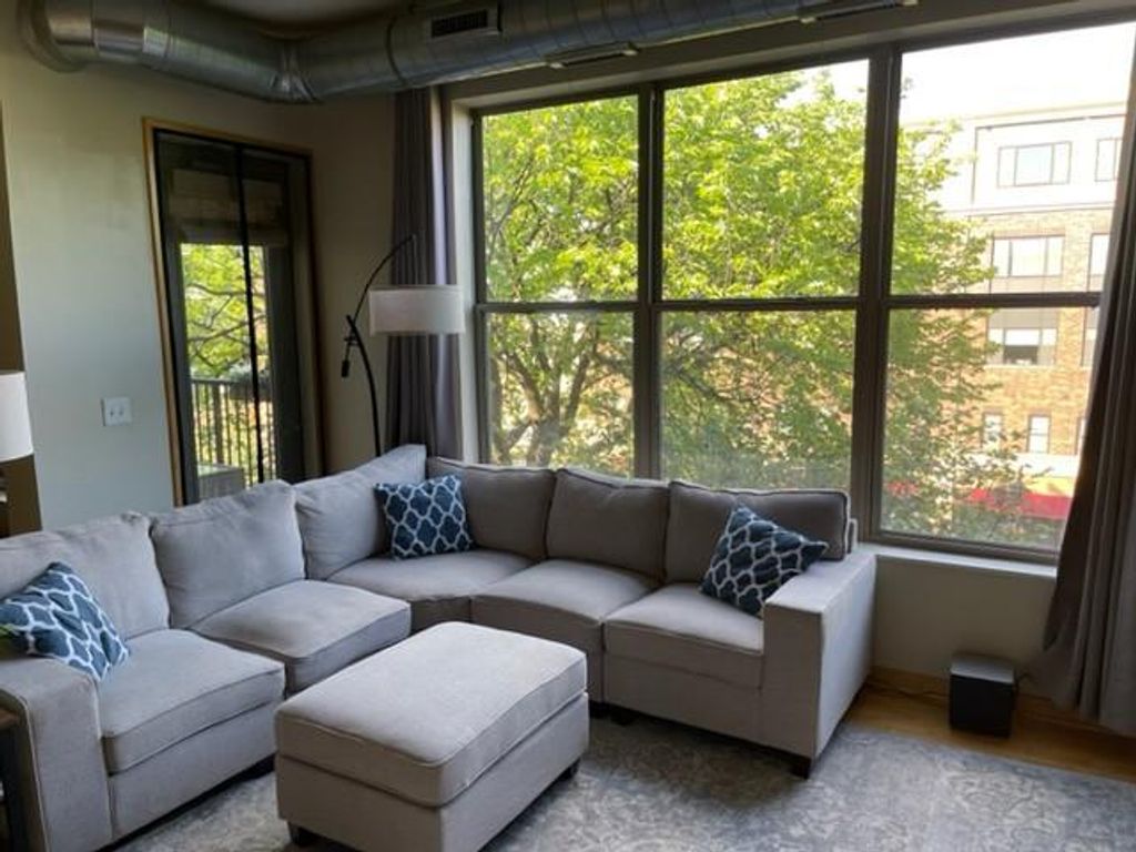 3640 Wooddale Avenue S 305, Saint Louis Park, MN 55416