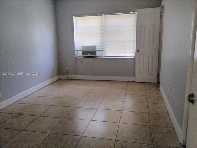 242 SE Park St 1-3, Dania Beach, FL 33004