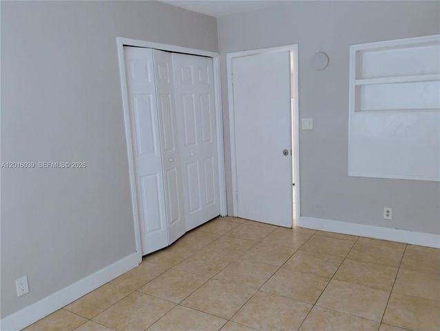 242 SE Park St 1-3, Dania Beach, FL 33004