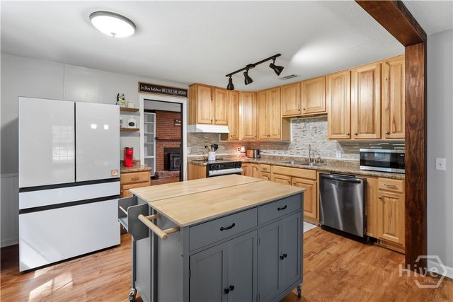 205 W 4th Street, Springfield, GA 31329