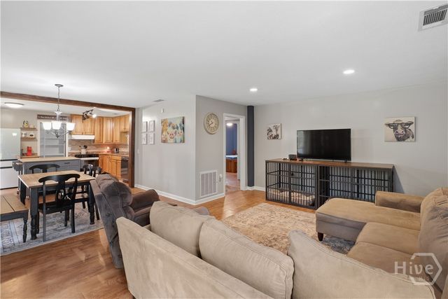 205 W 4th Street, Springfield, GA 31329