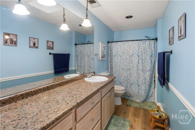 205 W 4th Street, Springfield, GA 31329