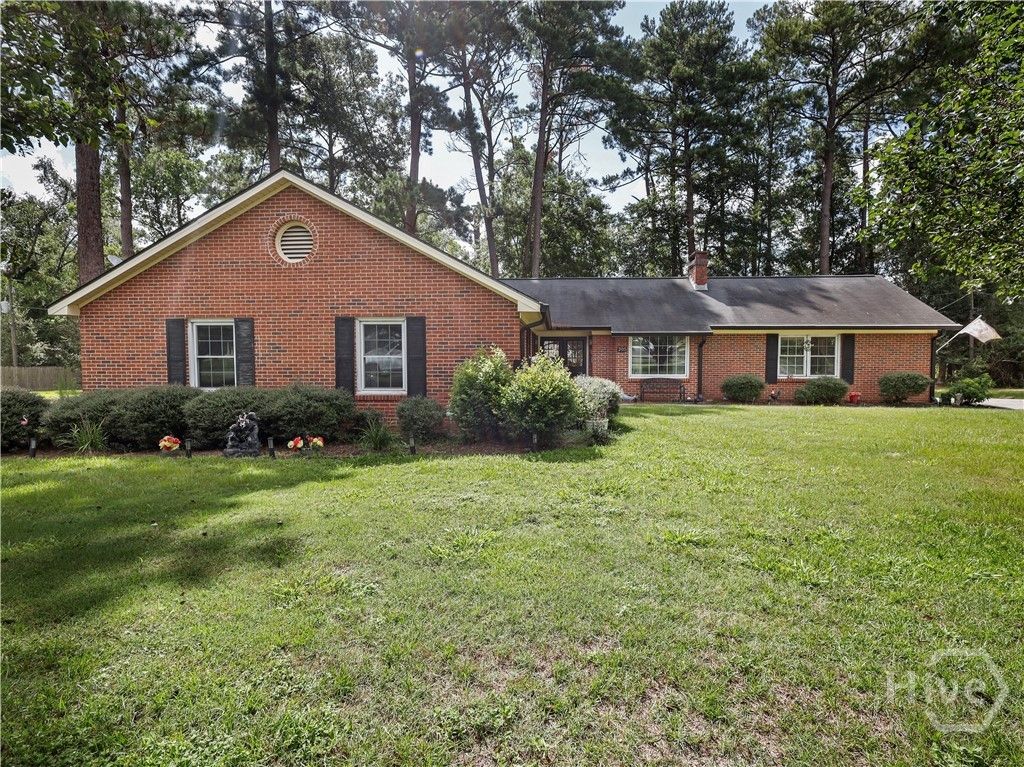 205 W 4th Street, Springfield, GA 31329