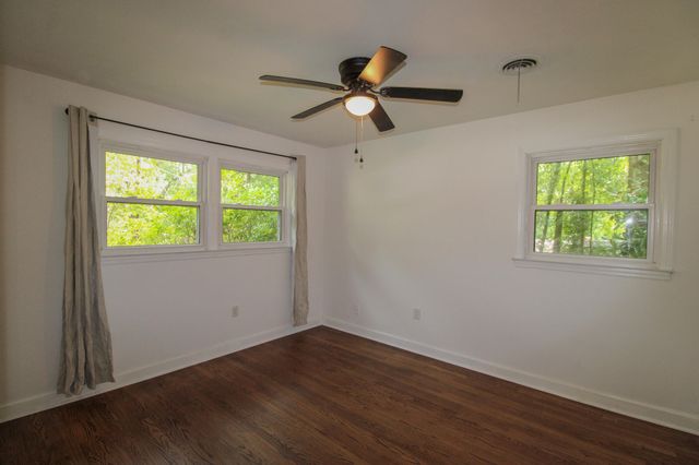 927 Holly Court, Hanahan, SC 29410
