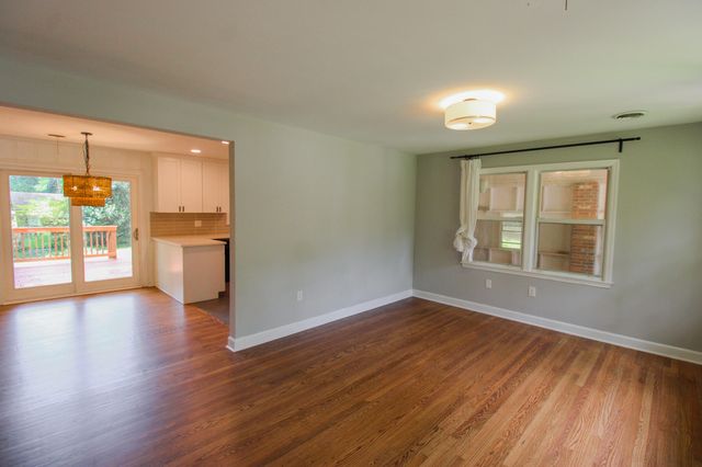 927 Holly Court, Hanahan, SC 29410